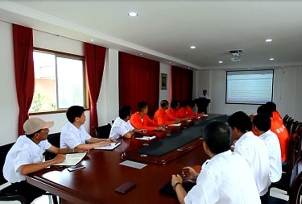 售后團(tuán)隊正在開會